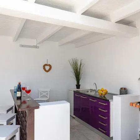 Ruben By ヴィラ *