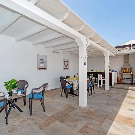 Ruben By ヴィラ *